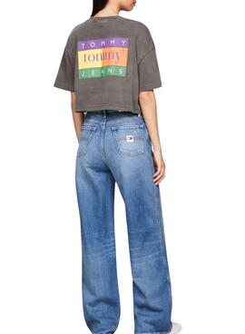 Camiseta Tommy Jeans Oversize Verão Cinza para Mulher.