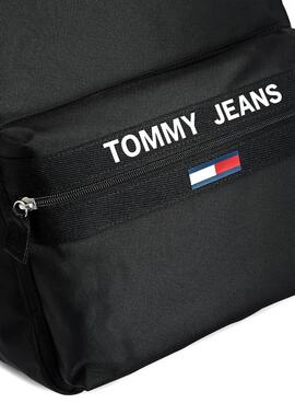 Mochila Tommy Jeans Essential Preto Asa Contraste