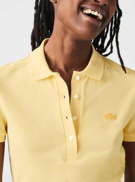 Polo Lacoste Em Pique Amarelo Para Mulher