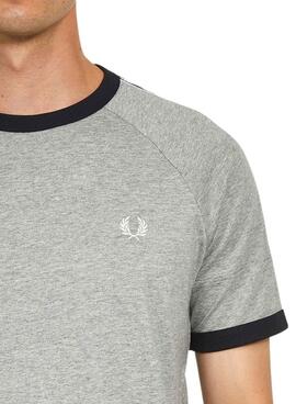 T-Shirt Fred Perry Taped Ringer Cinza Homem