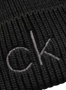 Gorro Calvin Klein Essential Beanie Preto Mulher