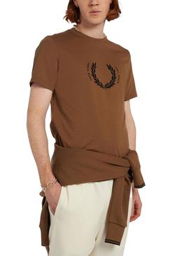 T-Shirt Fred Perry Logo Laurel para Homem Marrom