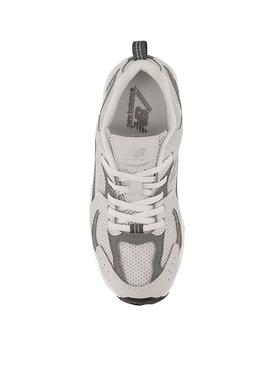 Tênis New Balance 530 cinza e branco