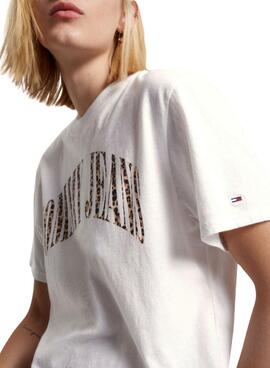 T-Shirt Tommy Jeans Classic Leo para Mulher Branco