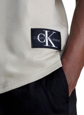 T-Shirt Calvin Klein Jeans Badge Vire Beige