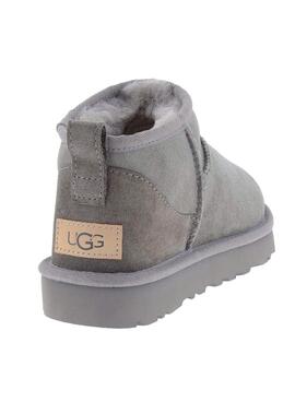 Botas UGG Classic Ultra Mini Marrom para Mulher