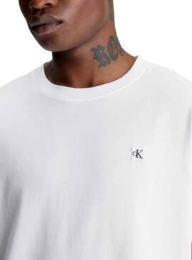 T-Shirt Calvin Klein Jeans Embro Badge Branco