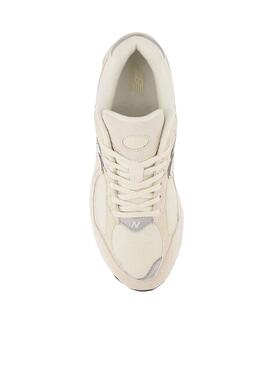 Sapatilhas New Balance M2002 Beige para Mulher