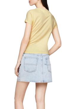 Camiseta Tommy Jeans Slim Essential Amarelo Mulher