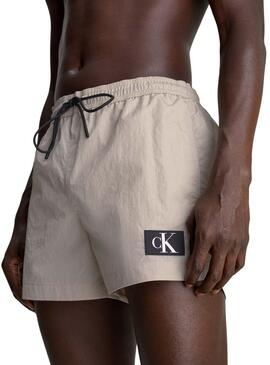 Calção de banho Calvin Klein Drawstring Bege para homem.