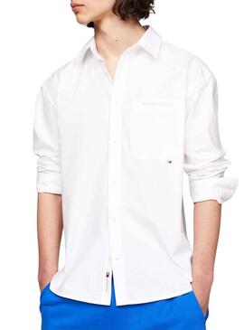 Camisa Tommy Jeans Classic branca para homem.