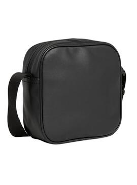 Bolsa Transversal Calvin Klein Monograma preta para Homem.