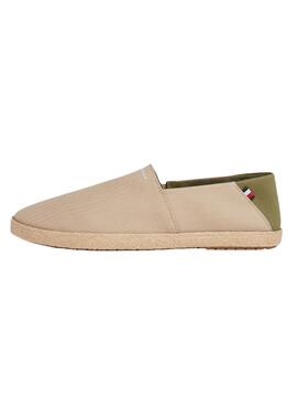 Alpargatas Tommy Hilfiger Core Beige para Hombre traduzido para o português é Alpargatas Tommy Hilfiger Core Bege para Homem.