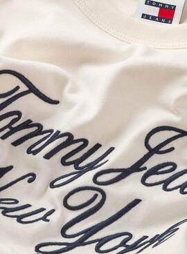 Camiseta Tommy Jeans Over Serif Branca para Homem.