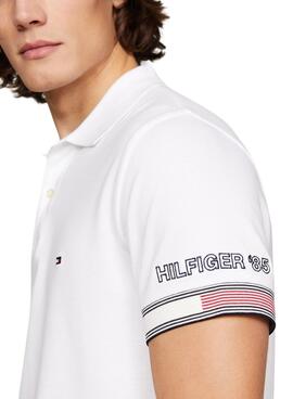 Polo Tommy Hilfiger Flag Cuff Slim branca para homem.