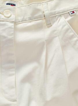 Shorts Tommy Jeans Claire Beige para Mulher.