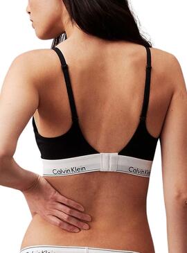 Sutiã Calvin Klein Plunge preto para mulher.