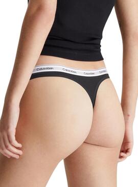 Tangas Calvin Klein Basic Preto para Mulher.