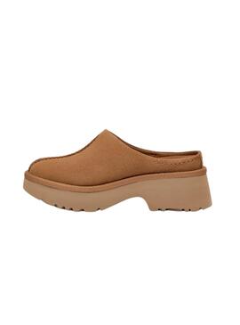 Tamancos UGG Cottage Clog Chestnut para mulher