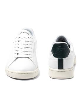 Sapatos Lacoste Carnaby Pro em couro branco para homens.