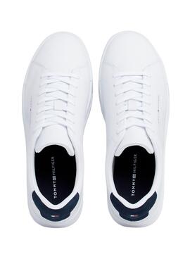 Sapatos Tommy Hilfiger Court em couro branco para homem.