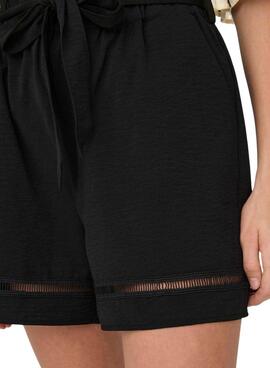 Shorts Only Franci Negro para Mulher.