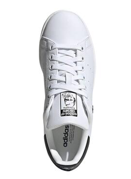 Sapatilhas Adidas Stan Smith brancas para mulher.
