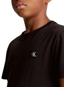 Camiseta Calvin Klein Mini Badge Preto Infantil Menino Menina