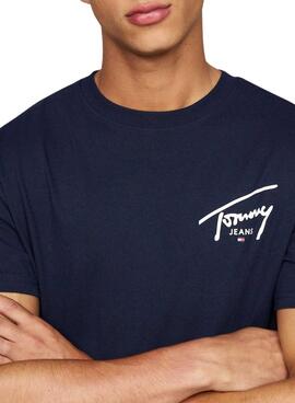 Camiseta Tommy Jeans Signature azul marinho para homem