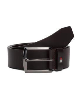 Cinto Tommy Hilfiger Denton de couro marrom para homem.