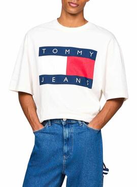 Camiseta Tommy Jeans Big Flag branca para homem.