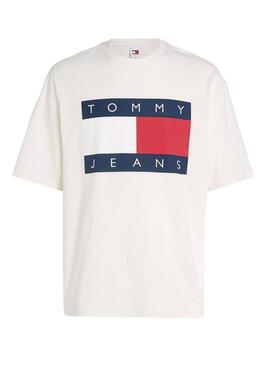 Camiseta Tommy Jeans Big Flag branca para homem.