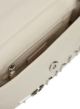 Bolsa Tommy Hilfiger Bold Elongated Frap bege para mulher.