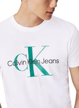 Camiseta Calvin Klein Jeans Seasonal Monologo branca para homem.