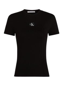 Camiseta Calvin Klein Jeans Slim preta para mulher.