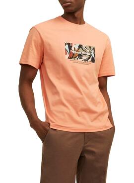 Camiseta Jack and Jones Jorsequioia laranja para homem.