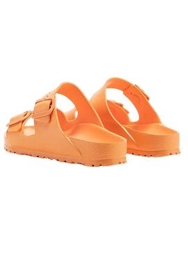 Sandálias Birkenstock Arizona narrow fit laranja para mulher. 