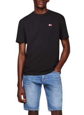 Camisa Tommy Jeans Badge de algodão preto para homem