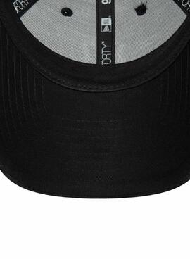 Boné New Era Cosy preto para mulheres e homens