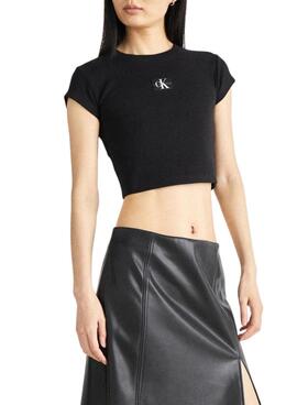 Camiseta Calvin Klein Jeans Slim preta para mulher.