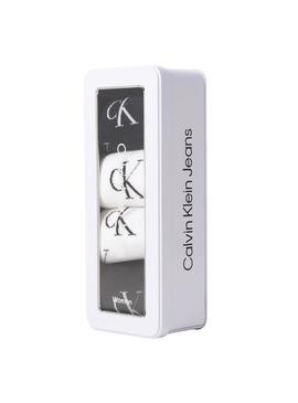 Caixa de presente com 4 pares de meias Calvin Klein com logotipos preto e branco para mulher.