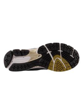 Sapatilhas New Balance M1906RA prata metálica para homem.