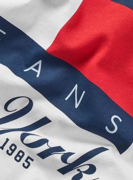 Camiseta Tommy Jeans Heritage branca para homem.