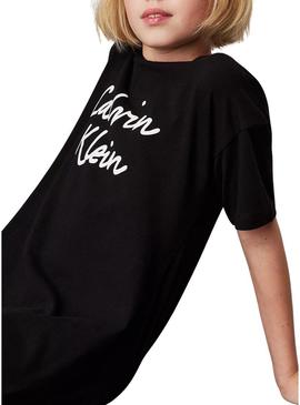 Vestido camiseta Calvin Klein Oversized preto menina.
