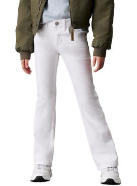 Calças Calvin Klein Mid Rise Flared brancas.