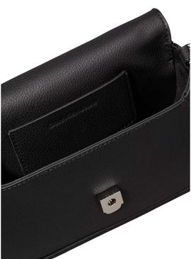 Bolsa Calvin Klein Jeans Monograma preta para mulher.