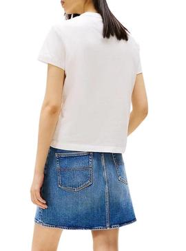 Camiseta Tommy Jeans Reg branca para mulher.
