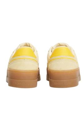 Sapatilhas Tommy Jeans The Greenwich Platform amarelo para mulher.