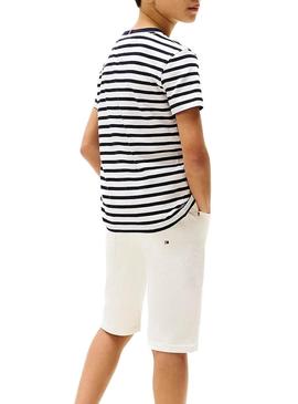 Camiseta Tommy Hilfiger listrada marinho e branco.