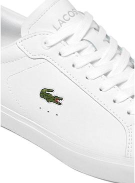 Tênis Lacoste Powercourt de couro branco para mulher.